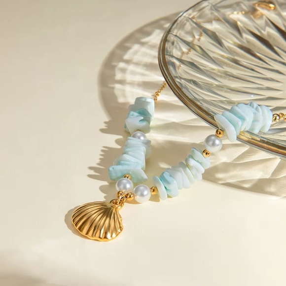 18 k gold plated stainless steel   Starfish and shell necklace - Picture 6 of 6